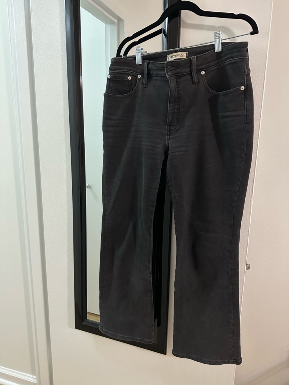 Madewell Black Curvy Kick Out Crop Flare Jeans Size 30